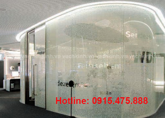 Vách ngăn kính tại Trung Sơn Trầm | vach ngan kinh tai Trung Son Tram